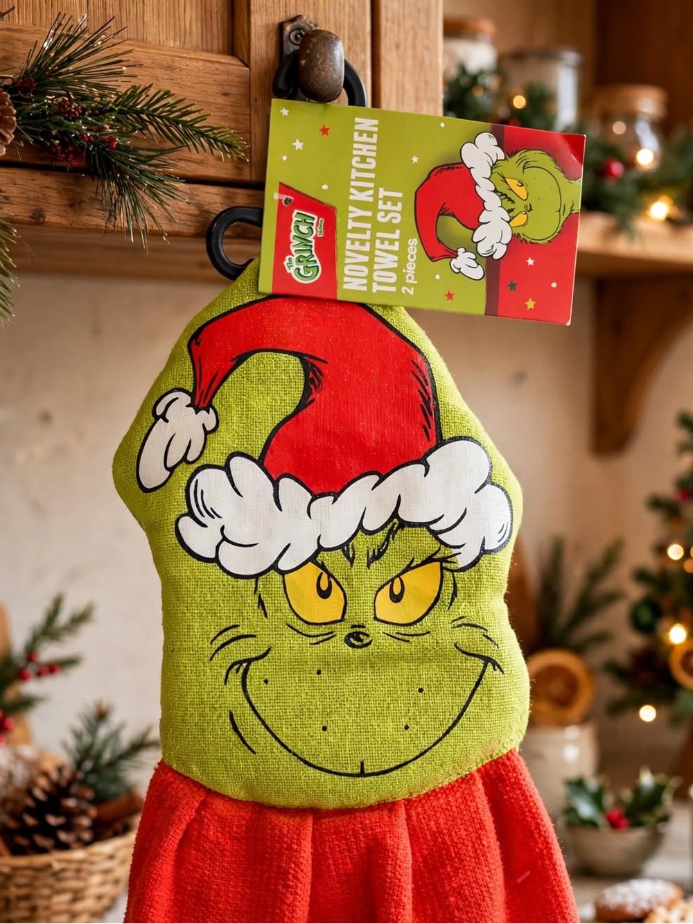 Dr. Seuss The Grinch Christmas Kitchen Towel 2-Pack Set NWT Secret Santa